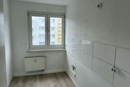 Wohnung zum Mieten in Borna 308,00 € 57 m²