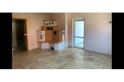 4,5 Zimmerwohnung, Garage, Garten - Grettstadt