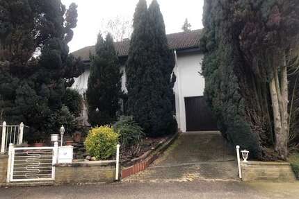 Haus zum Kaufen in Neuenstadt a.K. 449.000,00 € 150 m²