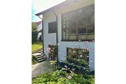 Anwesen in Nittendorf - 1.099.000,00&nbsp;EUR Kaufpreis, ca.&nbsp; 245,00&nbsp;m&sup2;&nbsp;Wohnfl&auml;che in Nittendorf (PLZ: 93152)