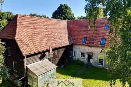 Eindrucksvolles Bauernhaus mit Scheune im Loitzer Umland.