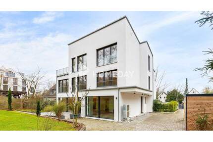 Moderne DHH mit separatem Garten und Dachterrasse in begehrter Villenlage von Darmstadt