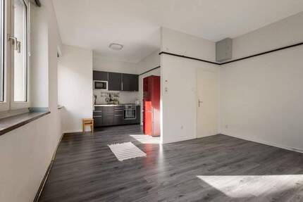 Modernisierungsbedürftige 2-Zimmer-Wohnung in Bestlage von Düsseldorf-Düsseltal - Nähe Zooviertel