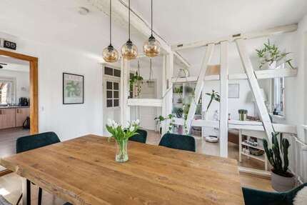 Haus zum Kaufen in Egenhausen 240.000,00 € 279 m²