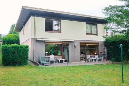 Haus zum Kaufen in Neugraben 695.000,00 € 187.46 m²