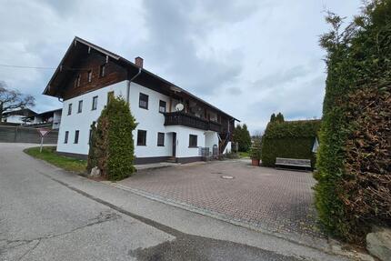 Charmantes Bauernhaus Sacherl mit Einliegerwohnung - Vogtareuth
