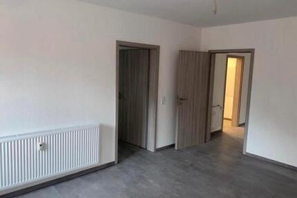 Nachmieter in einer 2 er WG! - 700,00&nbsp;EUR Kaltmiete, ca.&nbsp; 90,00&nbsp;m&sup2; in Aschaffenburg (PLZ: 63739) Österreicher Kolonie