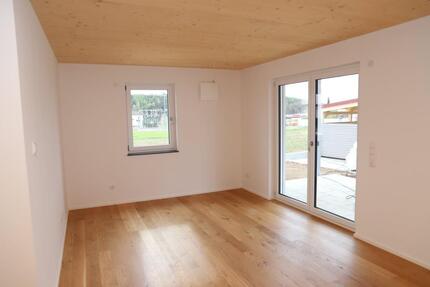 3-Zimmer-Wohnungen mit Stellplatz und Aufzug in Gunzenhausen zu vermieten, Holzhaus