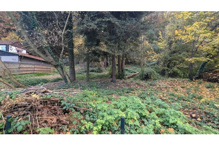 Großes Baugrundstück am Elberadweg in Pirna