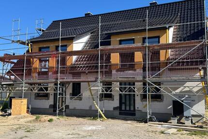 Doppelhaushälfte - 1.600,00&nbsp;EUR Kaltmiete, ca.&nbsp; 126,00&nbsp;m&sup2; in Ribnitz-Damgarten (PLZ: 18311)