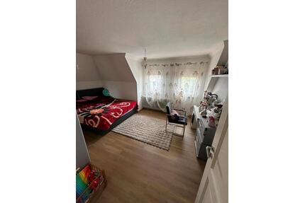 3,5 Zimmerwohnung - 850,00&nbsp;EUR Kaltmiete, ca.&nbsp; 83,00&nbsp;m&sup2; in Ellwangen (Jagst) (PLZ: 73479)