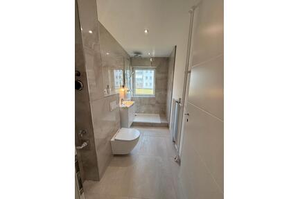 Erstbezug nach Sanierung 3 Zimmer - Wedel