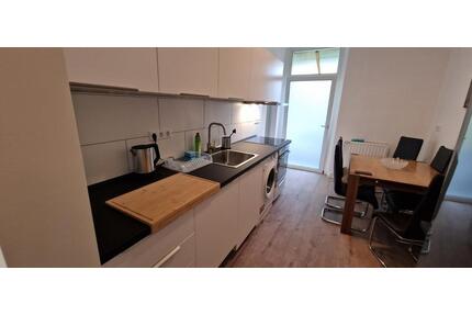 2x ein Zimmer in 4er WG für Studentenin zu vermieten - Kassel Südstadt