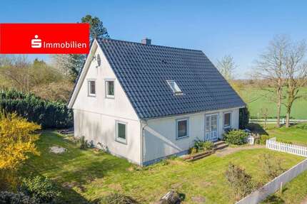 Haus zum Kaufen in Neudorf-Bornstein 260.000,00 € 141 m²