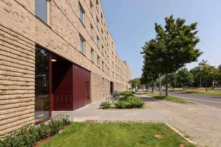 Wohnung zum Mieten in Berlin 1.439,56 € 84.68 m²