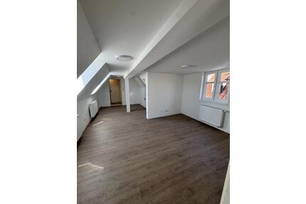 Dachgeschoss Wohnung 2 Zimmer Saniert Erstbezug Innenstadt - Melsungen