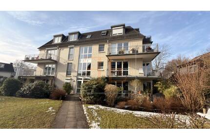 Sonnige 2-Zimmer-Wohnung mit Südbalkon und Tiefgarage in ruhiger Lage von Hamburg-Lurup - Hamburg / Lurup