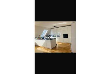 Moderne 4 Zimmer Wohnung NEUBAU inkl. Einbauküche TG und Terrasse - Altdorf
