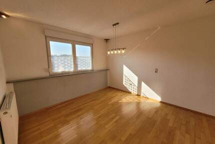 Großzügige, helle Wohnung mit 2 Dachterrassen - hier fühlen Sie sich wohl! - Kirchheim