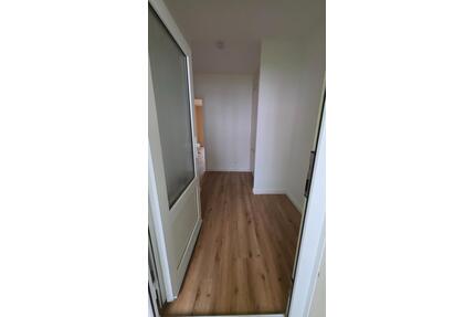 Sanierte 2-Zimmer-Wohnung mit moderner Ausstattung und Garage - Burg (Dithmarschen)