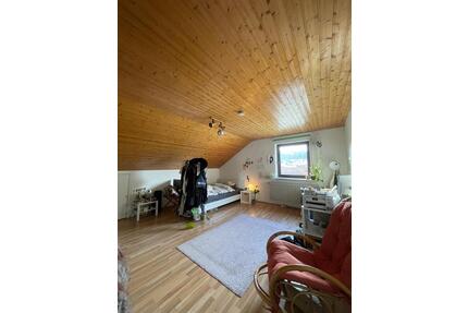 WG Zimmer ab 01.06.2026 - 300,00&nbsp;EUR Kaltmiete, ca.&nbsp; 90,00&nbsp;m&sup2; in Eichstätt (PLZ: 85072)