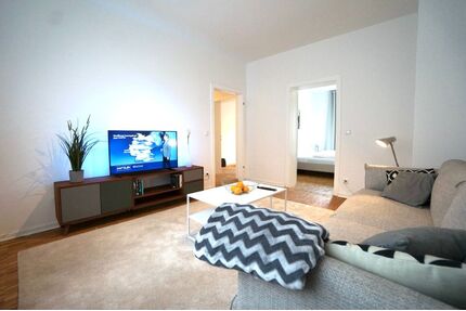 Sehr schöne 3 Zimmer Whg komplett möbliert ! Fußläufig zum HBf ! - Duisburg