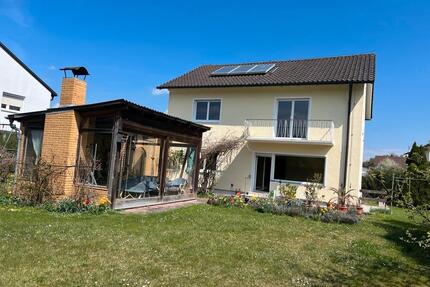 Einfamilienhaus - 1.300,00&nbsp;EUR Kaltmiete, ca.&nbsp; 150,00&nbsp;m&sup2; in Dingolfing (PLZ: 84130)