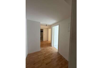 Wohnung zum Mieten in Halle (Saale) 405,00 € 54.9 m²