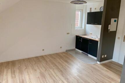 1-Zimmer DG Wohnung + Tiefgarage in St. Ingbert (zentrumsnah) - Sankt Ingbert