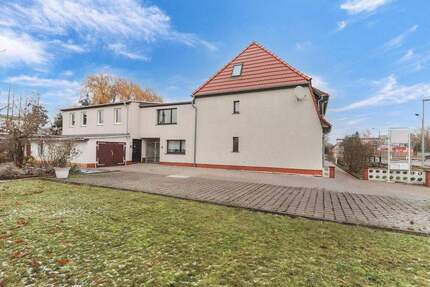 Vielseitige Immobilie mit Potenzial! Außergewöhnliches Raumangebot für Gewerbe und Wohnen unter einem Dach - Stendal Wahrburg