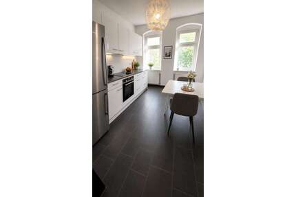 Wohnung zum Mieten in Weißenfels 665,00 € 121 m²