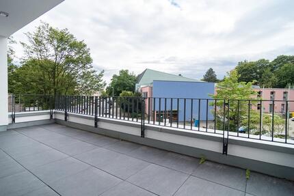 TOP Moderne möblierte 3,5 Zimmerwohnung in Aachen-Burtscheid