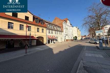 Haus zum Kaufen in Burg (bei Magdeburg) 189.000,00 € 227 m²