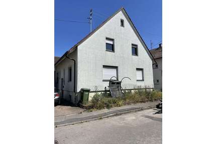 Haus zum Kaufen in Hessigheim 560.000,00 € 182.7 m²