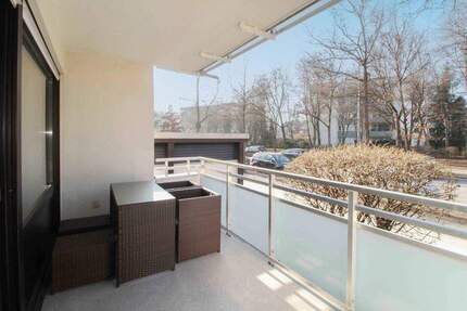 Renovierte und helle 3 Zimmer Wohnung mit Balkon und Hobbyraum in Solln! Bezugsfrei! - München Thalk.Obersendl.-Forsten-Fürstenr.-Solln