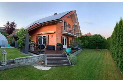 Hochwertiges Einfamilienhaus im mediterranen Stil mit Pool, Sauna, PV und blickgeschütztem Garten - Tiefenbach