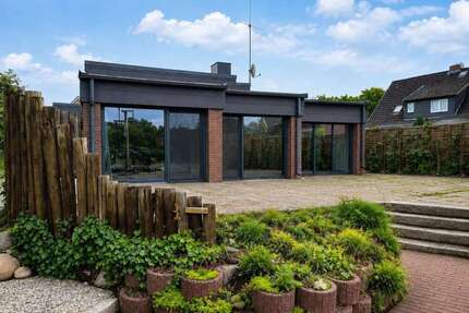 Haus zum Kaufen in Neu Wulmstorf 1.290.000,00 € 180 m²
