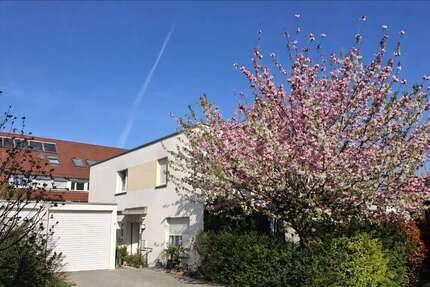 Haus zum Kaufen in Weinstadt 725.000,00 € 131.5 m²