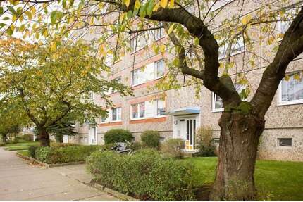 Wohnung zum Mieten in Neubrandenburg 334,00 € 76.11 m²