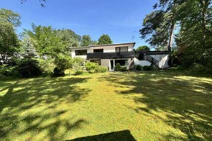 Haus zum Kaufen in Hambühren 645.000,00 € 215 m²
