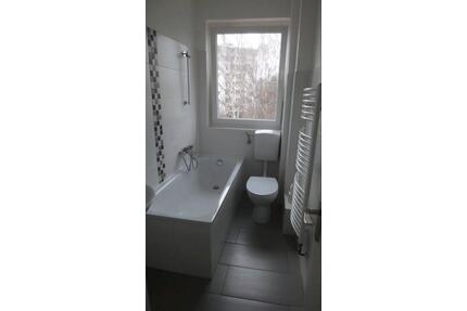 Provisionsfrei 2-Zi.Wohnung,Balkon, ruhige Lage Rudow,Nahe U-Bahn - Berlin Neukölln