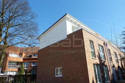 Haus zum Mieten in Hamburg Rahlstedt 2.100,00 € 119 m² - Hamburg / Rahlstedt