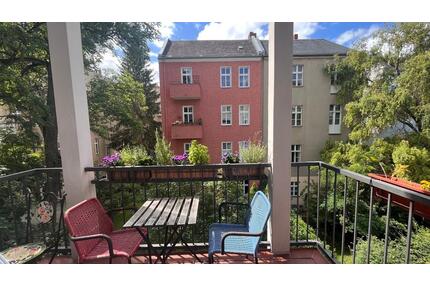 Short term sublet in beautiful artist flat, Schöneberg, Berlin
