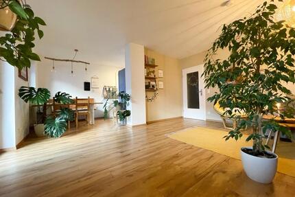 Gemütliche 3-Zimmer-Whg mit Westbalkon, Garage - provisionsfrei - Schwindegg