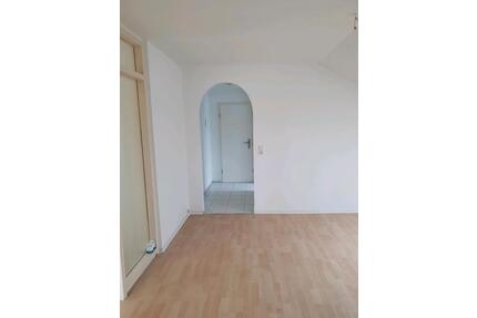 DG Wohnung in 70378 Stuttgart - 1.000,00&nbsp;EUR Kaltmiete, ca.&nbsp; 64,00&nbsp;m&sup2; in Bremen (PLZ: 28203) Östliche Vorstadt