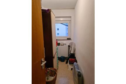 Helle 3-Zimmer-Wohnung mit Balkon (ca. 90 m²) in Hof zu vermieten