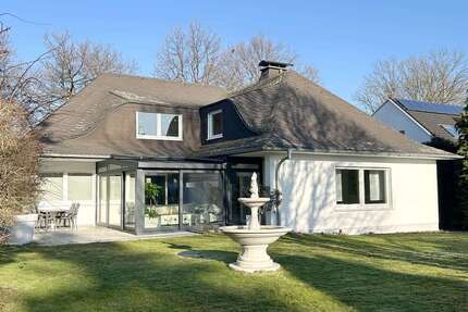 Haus zum Kaufen in Lippstadt 990.000,00 € 250 m²