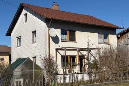 2-Familienhaus in Sontheim zu top Preis zu verkaufen