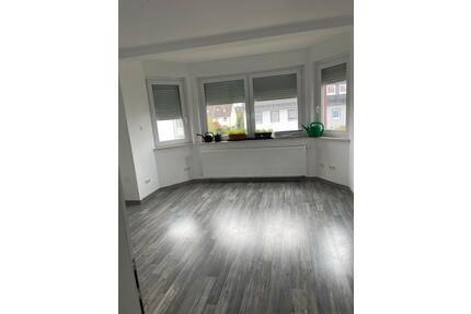 Vermiete 3 Zi.-Whg. , Kaltmiete 700€ Hameln-Basberg