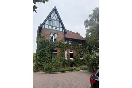 Haus zum Kaufen in Lüneburg 1.150.000,00 € 588.56 m²